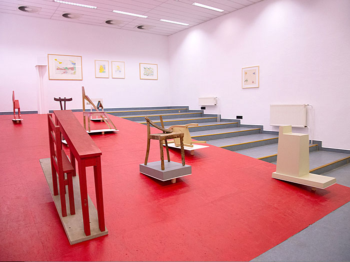 Pi-Home-Kunstausstellung-Unterbau-Konsstruktion-Buehne-Magdeburg-4
